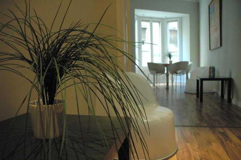 Short Stay Group Gracia Serviced Apartments Барселона Екстериор снимка