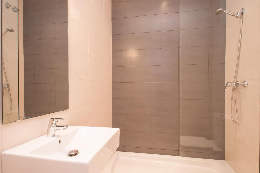 Short Stay Group Gracia Serviced Apartments Барселона Стая снимка