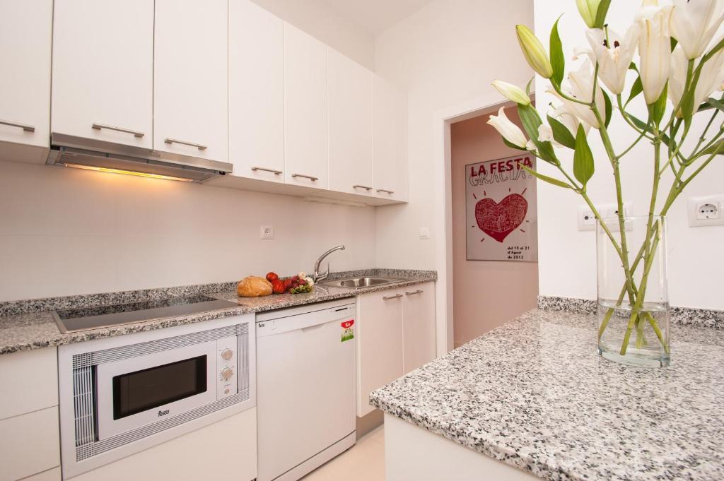 Short Stay Group Gracia Serviced Apartments Барселона Стая снимка
