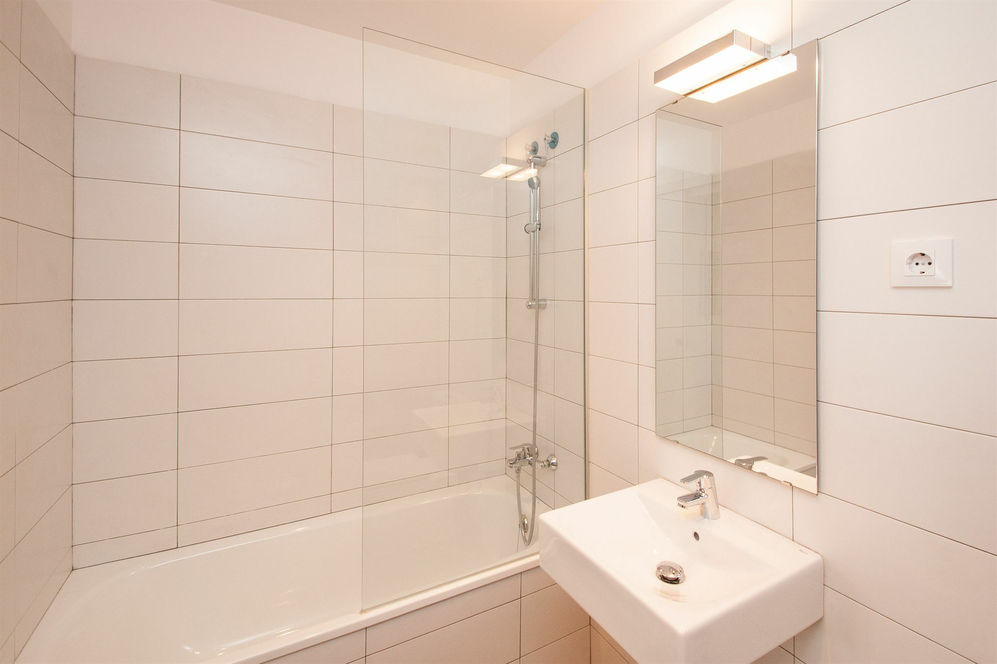 Short Stay Group Gracia Serviced Apartments Барселона Екстериор снимка