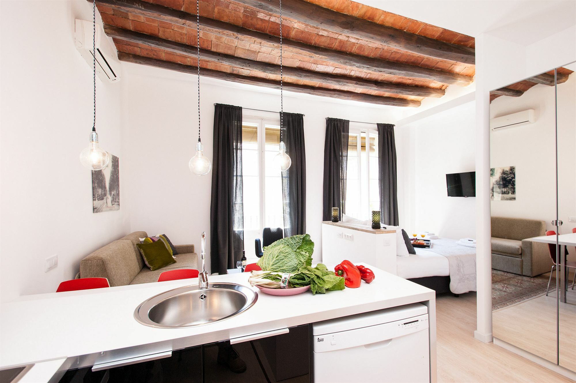 Short Stay Group Gracia Serviced Apartments Барселона Екстериор снимка