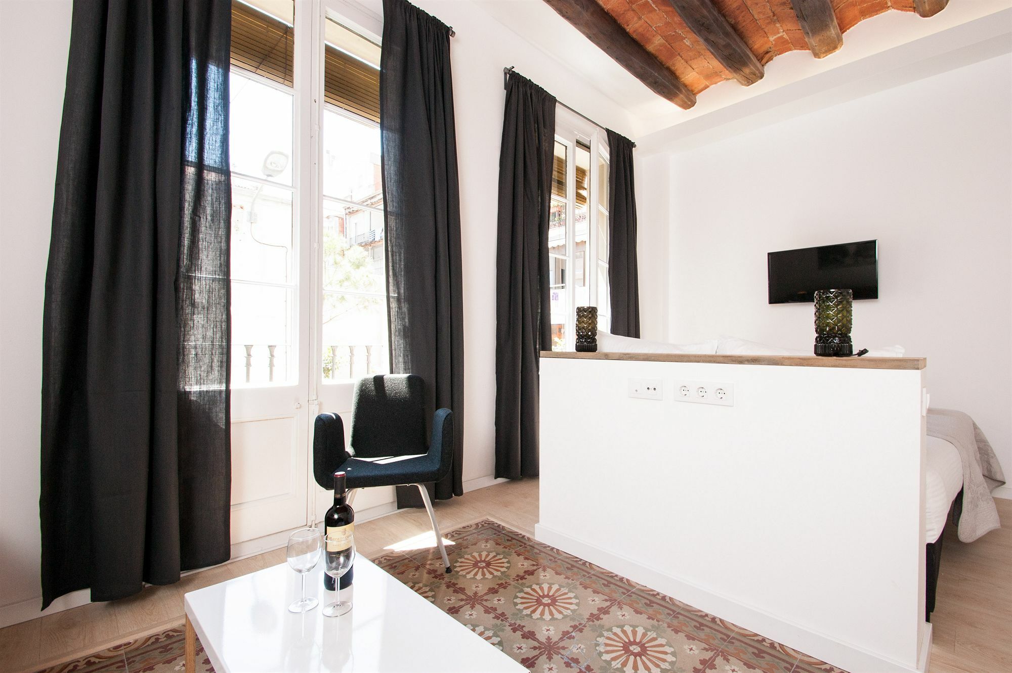 Short Stay Group Gracia Serviced Apartments Барселона Екстериор снимка